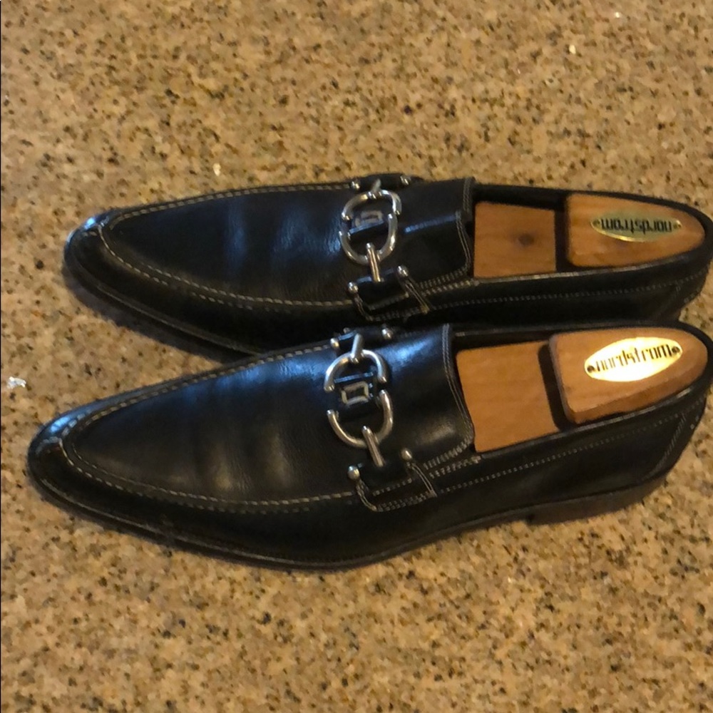 “Donald J Pliner” men’s dress shoes, size 9